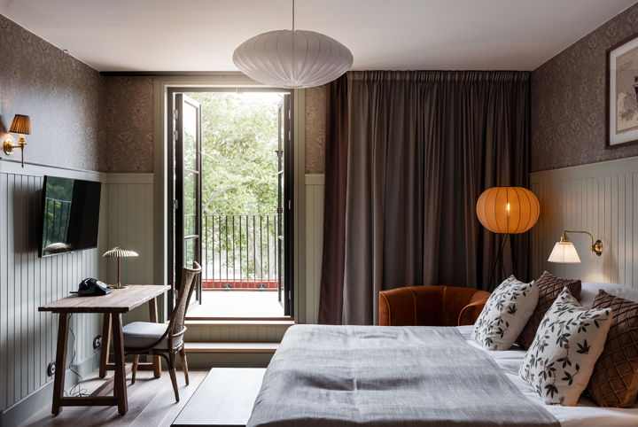 Hotellrum med privat balkong