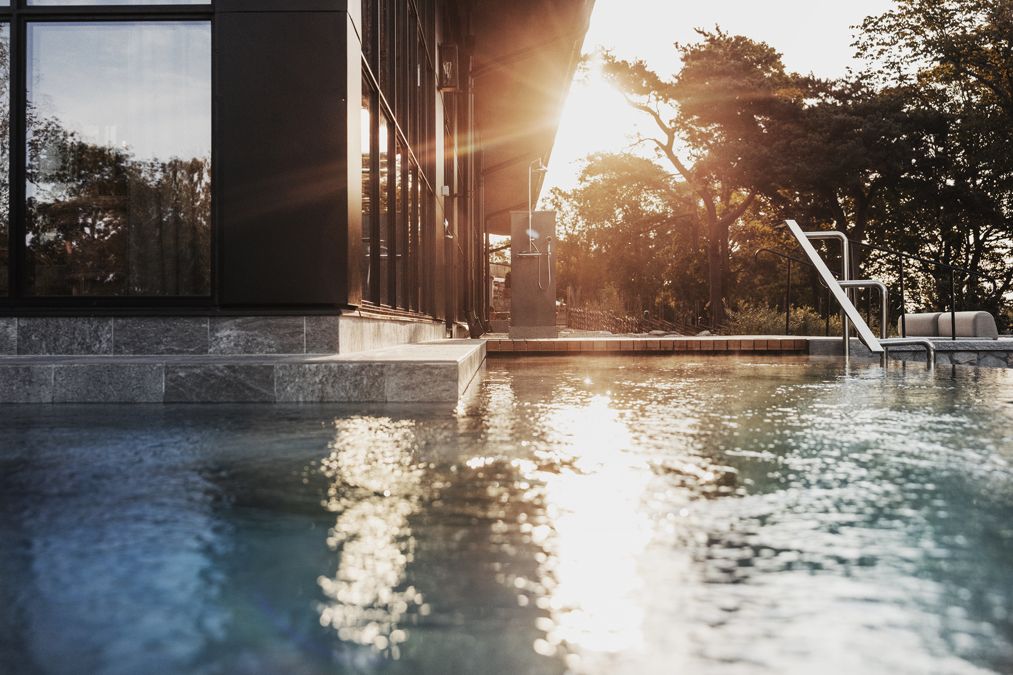 Utomhuspool i spat