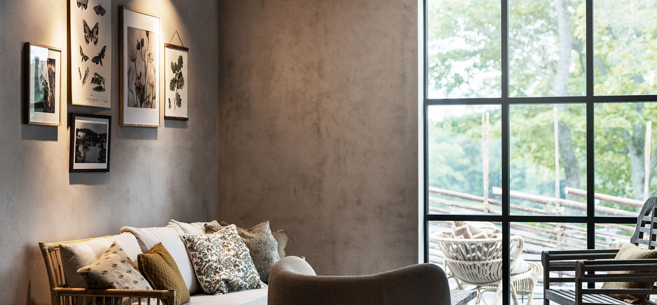 Skön soffa i spats relaxavdelningen