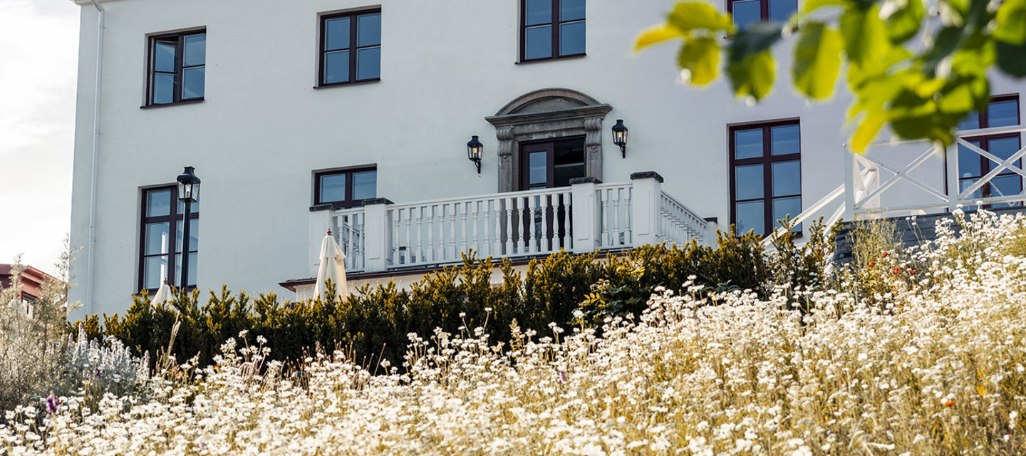 Exteriörbild på Smådalarö Gård Hotell & Spa