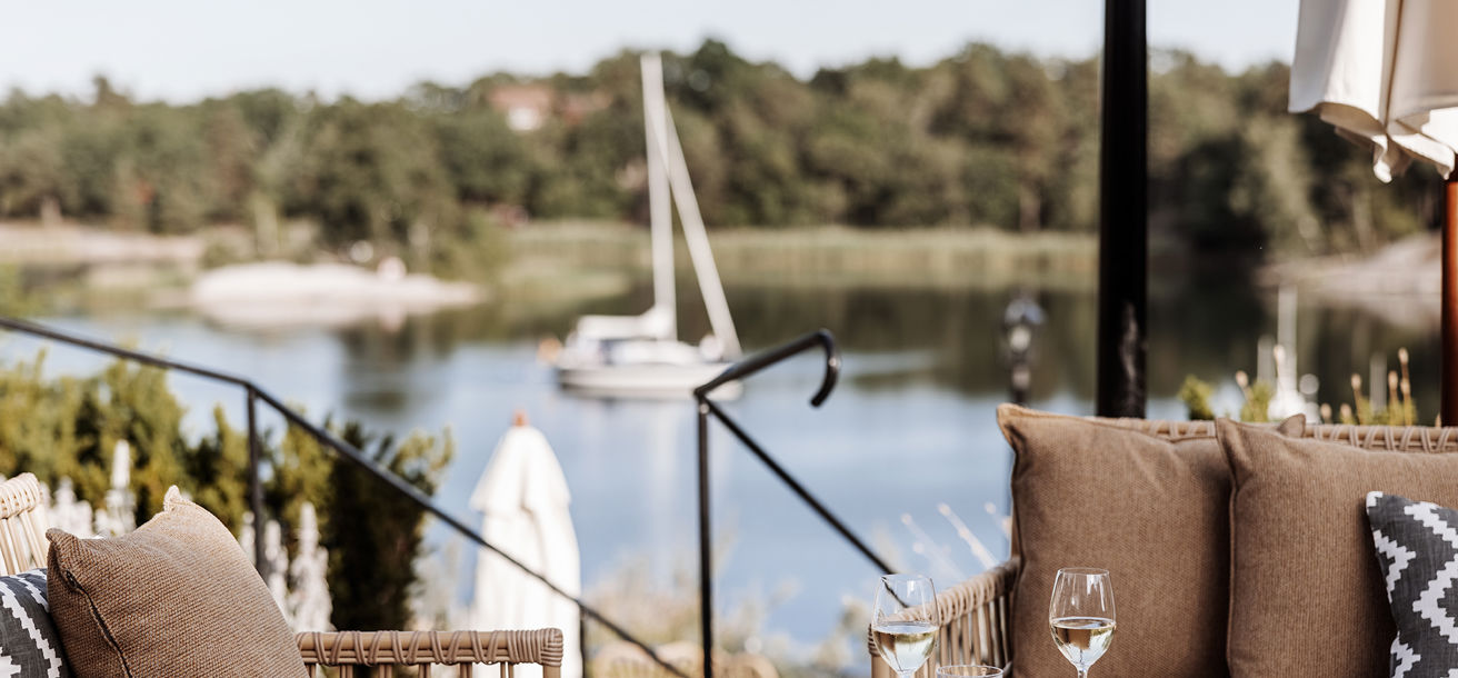 Lounge med utsikt över havet