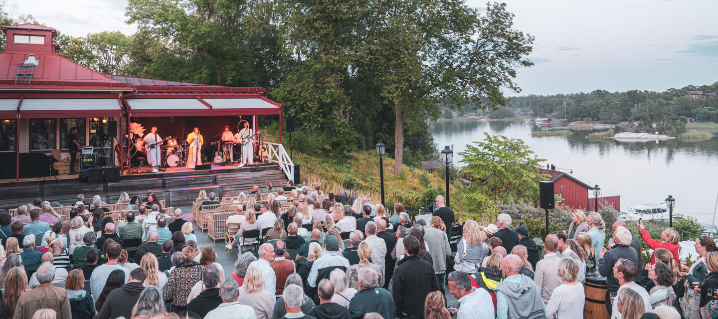 Konsert utomhus i skärgården