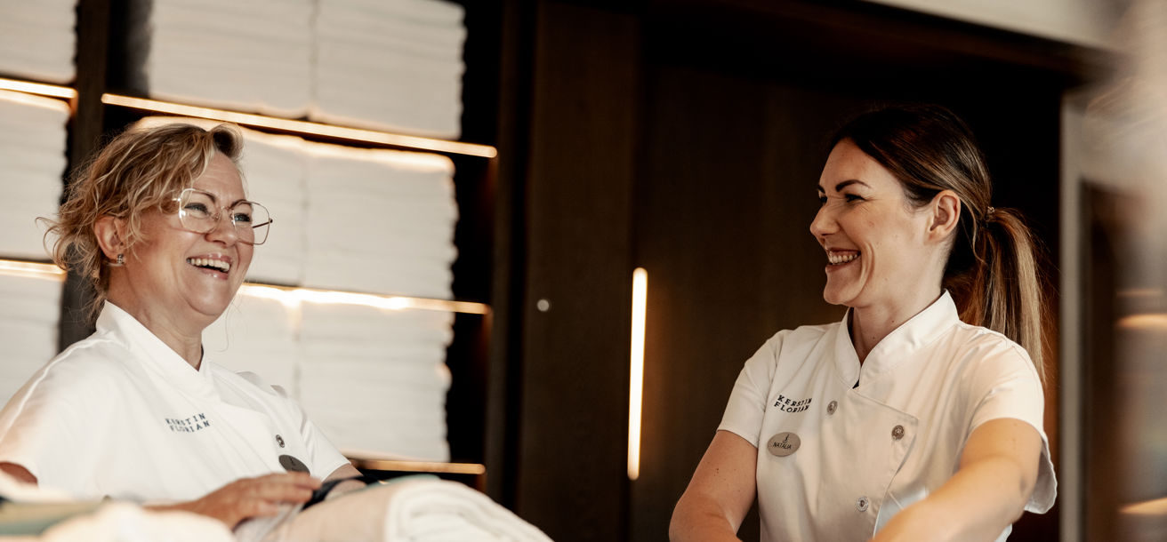 Spaterapeuter skrattar